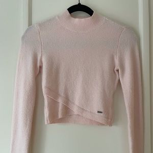 Soft long sleeve Hollister crop top